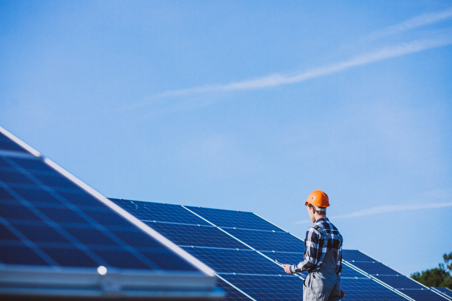 Empresa de electricidad especializada en mantenimiento y conservación eléctrica para comunidades de vecinos y edificios en León